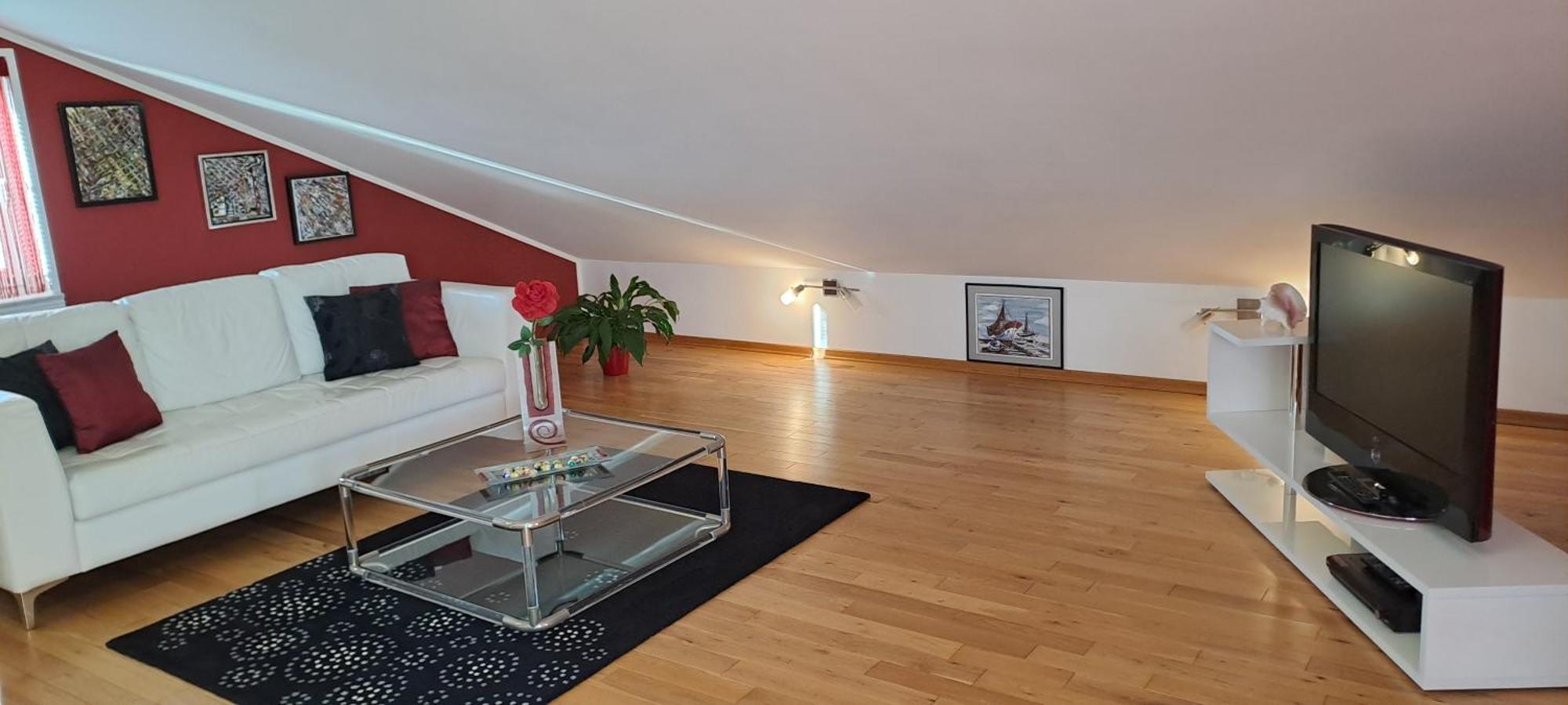 Apartments Laura Senj  Extérieur photo